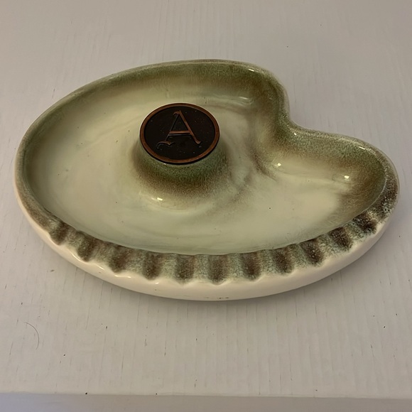 Hyde Park 1970 large “A” ashtray green & gold 10”X8” - Picture 7 of 10